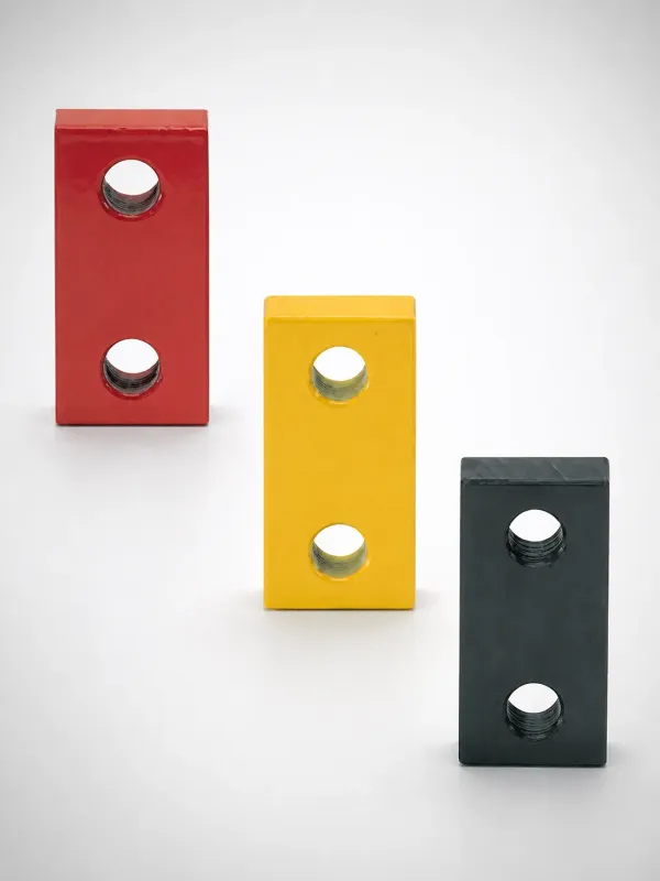 collapsible core three segment internal thread release - 5 to 32 mm diameter 200000 to 500000 shot life
